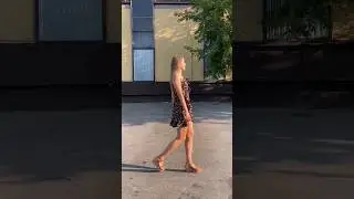 Знаешь, откуда этот трек?)) 