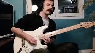 Atmospheric guitar solo
