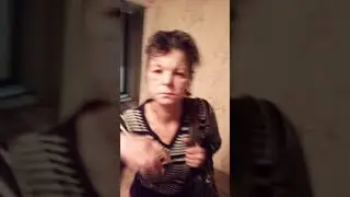 Актриса пьяная ха-ха-ха)))