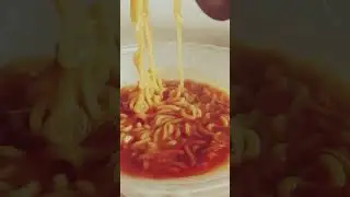 रस्से वाली नूडल्स 😋 Soupy Maggi Bowl Shots 