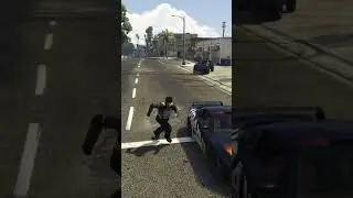 Clown Girl Attacks Us in GTA 5 RP! #shorts #gta5 #fivem #memes