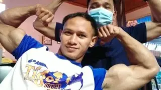 Bicep worship/funny Flexing
