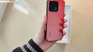Xiaomi 13 Red colour