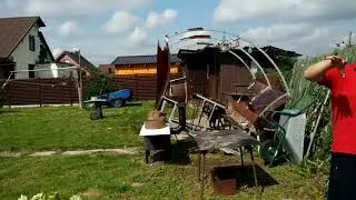 ТЕЛИЦА УЛЕТЕЛА ЧЕРЕЗ ЗАБОР .