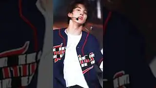 lagi bucin sama si DIA😍