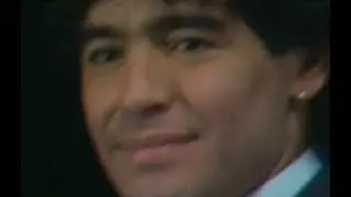 Reconocimiento como Ciudadano Ilustre (1986) Diego Maradona