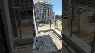 В первом блоке Eco City устанавливаем балконные ограждения! #builder #antalya #construction #стройка