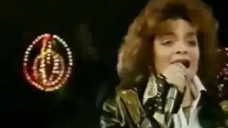 Лариса Долина - «Половинка моя» (с субтитрами-Volga).