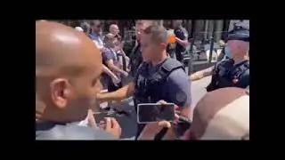 Париж вышел на улицы ругаться. Парижу не нравятся цены на а) еду, б) электроэнергию и в) топливо.