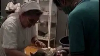 A baby just lives - Un bébé est réanimé à sa naissance