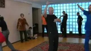 Спонтанный танец волнования 2. Евгений Багаев