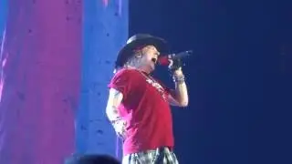 Guns N' Roses - Don't Cry (LIVE) Houston, TX 8/5/2016 NRG Stadium