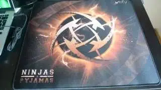 Xtrfy - NiP Mousepad - Unboxing and Review