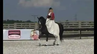 Danuta Konończuk - pokaz ujeżdżania, Klub Jeździecki Zbyszko, 13-14 sierpnia 2011 r.