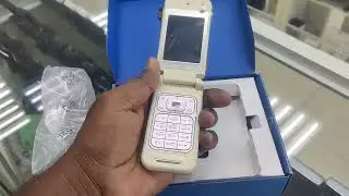 Nokia 7390 pink available