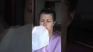 Умыл жену в прямом смысле. 