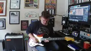 First play on the new Fender Ultra 2 HSS Stratocaster