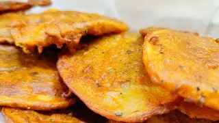 Crispy Aloo Pakora Recipe By Europe and Food