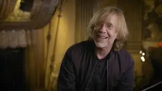 Trey Anastasio Reflects on His Rescue from a Riser During 2019 Phish NYE Show at MSG