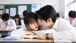 14 Sal Ki Sundar Ladki Ko 25 Sal Ke Handsome Ladke Se Pyar Ho Gya (Hidden Love)Explain In HINDI/URDU