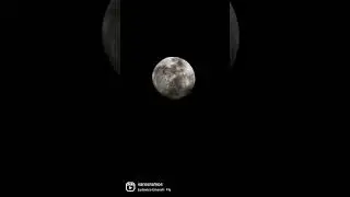La Luna con nubes 