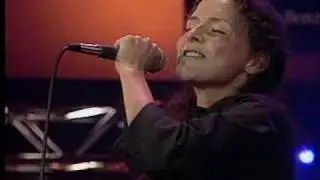 Emiliana Torrini - Unemployed In Summertime (Live)