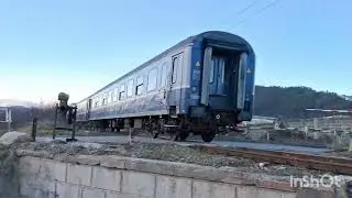Activitate feroviara în Piatra Neamț pe o zi vantoasă