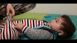 Diaper change - How to change diaper for a wiggle baby