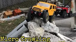 Scx24 Jeep vs Deadbolt rock Crawling with small tires