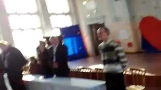 Школьники избили учителя (извинение)
