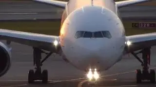 [JAL] [B767-300] [JA8978] スポットイン 【伊丹空港】