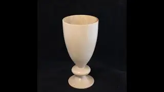 Woodturning #53   A small Wase out of Beech