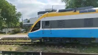 Дизель-поезд D1M-002 №822 Яссы-Сокола - Кишинёв прибывает в Кишинев