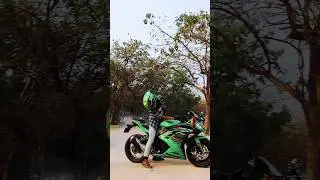 burnout ❤️‍🔥#kawasaki #ninja300 #yamaha #r15v3 #rider #bikelover #superbike #sportsbike #fire #smoke