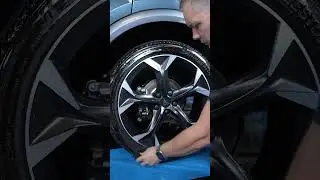 Få dine dæksider som nye med Ûber Schwarz #tireshine #carcare #carcleaning
