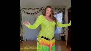 Cassandra Fox Belly Dancing at 6 months pregnant - Drum Solo 