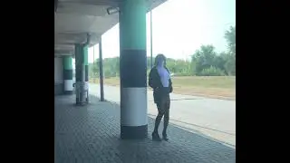 Кроссдрессер гуляет