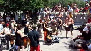 TAM-TAMS,MOUNT-ROYAL,MONTREAL(2011-06-19).AVI