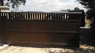Portail classique en aluminium | Tschoeppé