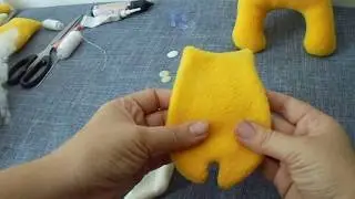 Котик из флиса. Сувенир - игрушка 1 часть