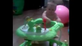 Амелька и ходунки