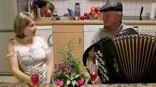 А В ТАВЕРНЕ ТИХО ПЛАЧЕТ СКРИПКА -ИВАН КУЧИН. Исполняет СЕДОЙ БАЯНИСТ