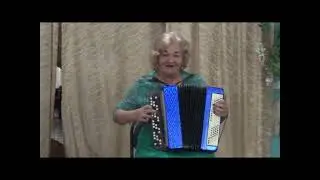 ПОЛЫНЬ ТРАВА - играет и поет баянист самоучка Людмила Ломаченко