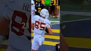 TEXAS LONGHORNS Q EWERS TD pass 🏈to HELMS #ncaafootball #viral #shorts