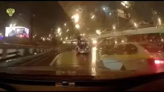 Главной звездой вчерашнего выпускного в Парке Горького стала сурдопереводчица