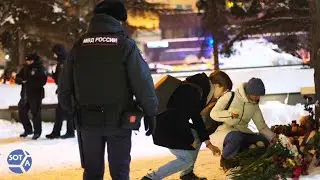 Навальный: тысячи людей вышли в Москве отдать дань памяти. Как это было