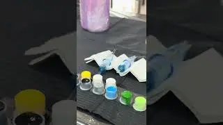 Маленькая тату на шее для девушки - птица. Красивая мини татуировка от мастера Mini Cat Tattoo