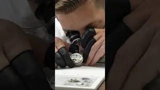 Thomas shows us the assembly process of the Pilot's Watch Performance Chronograph 41. 📸IW388306