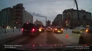 15.01.2016 16:53 СПб, пересечение Стародеревенской улицы и Богатырского проспекта, тройное ДТП