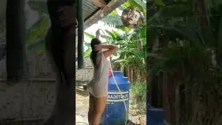 taking a bath on a hot summer day 😍